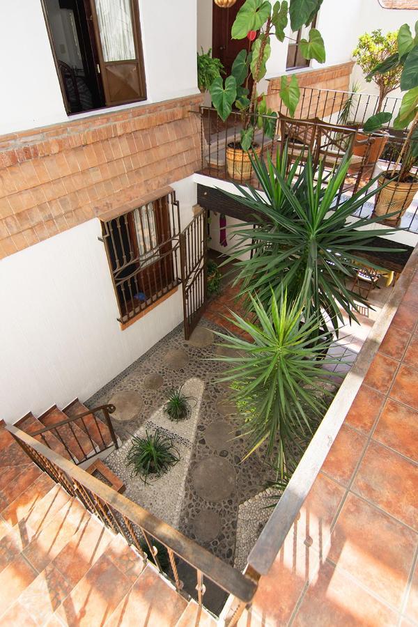 Hotel Meson De Los Remedios Морелия Екстериор снимка